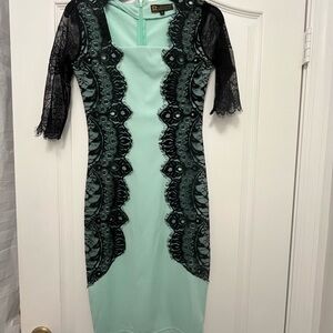 R&M Richards Green Sheath Dress with Cuffed Sleeves
